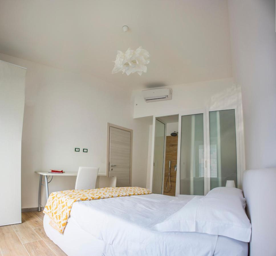 La Casa Di Penelope B&B E Noleggio Bici Elettriche Ispica Kültér fotó